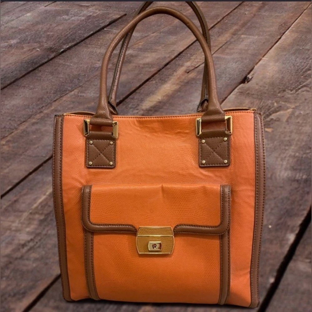 LOVE Moschino Large Retro 70s Vibe Leather Tote Bag
